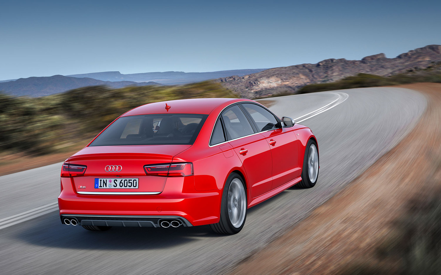 Comparison Audi S6 Prestige Quattro 2018 Vs Audi Rs